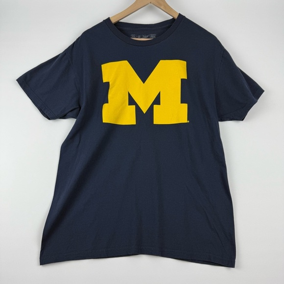 Michigan Wolverines Navy Blue T-Shirt – Size Large – The Victory Brand - Picture 1 of 4